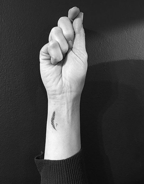 Small Feminine Tattoos, Moving On Tattoos, Jonboy Tattoo, Mum Tattoo, Band Tattoo Designs, Feather Tattoo Design, Gemini Tattoo, Small Wrist Tattoos, Feather Tattoo