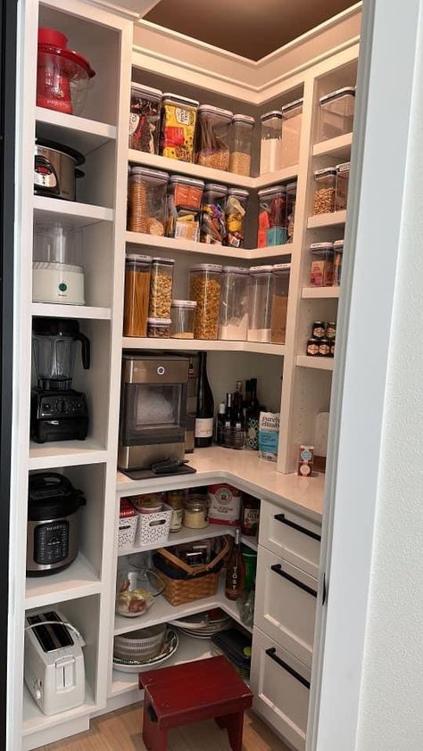 Custom Corner Pantry, Small Corner Pantry Makeover, Walk In Pantry Diy, Corner Pantry Remodel, Square Pantry Design, Open Pantry Design Ideas, Small Walk In Pantry Organization, Small Space Pantry Ideas, Coat Closet To Pantry