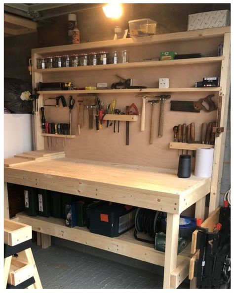 Awesome Woodworking Projects & Tips Wood Work Bench Diy, Build A Work Bench, Wood Working Shop Ideas Workshop, Small Garage Workshop Layout, Shop Cabinets Ideas, Woodshop Desk, Shop Bench Ideas, Basement Workshop Ideas, Wood Workshop Design