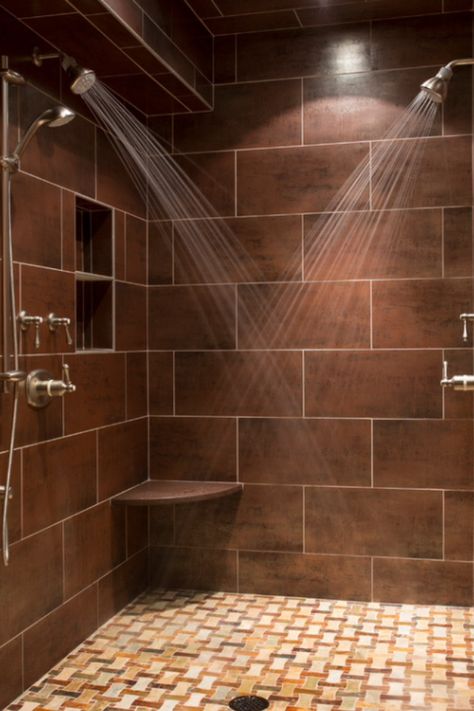 This shower would be perfect. Double shower head but not too big. Nice and cozy. :-) Dream Shower, Bilik Mandi, Creative Bathroom, Double Shower, Transitional Bathroom, Dream Bathrooms, Tile Ideas, Bathroom Tile, Kuta