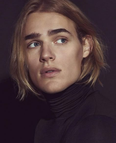 Ton Heukels Ton Heukels, Chin Length Haircuts, Coachella 2019, Chin Length Hair, Blonde Guys, Hair Reference, Guy Pictures, Jazz Music, Male Face