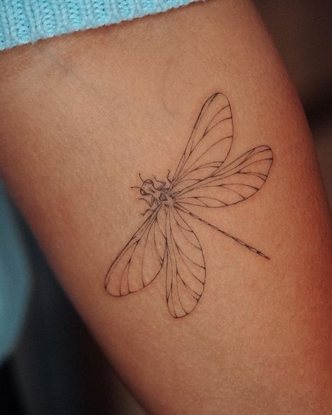 @bunami.ink on instagram White Ink Dragonfly Tattoo, Side View Dragonfly Tattoo, Double Dragonfly Tattoo, Dragonfly Tattoo Fine Line, Dragon Flies Tattoos, Fine Line Dragonfly, Fine Line Dragonfly Tattoo, Dragonfly Tattoo Ideas Unique, Bunami Ink