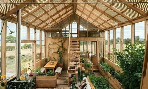 Nature House, Earthship Home, Woodworking Projects For Beginners, Home Greenhouse, Backyard Greenhouse, Earthship, Eco House, Green House, Greenhouses