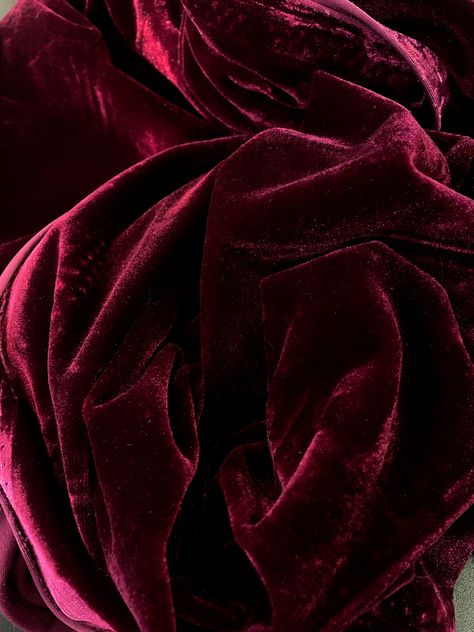 Purple Velvet Aesthetic, Velvet Sheets, Velvet Aesthetic, Rock Aesthetic, Accessory Design, Victorian Wallpaper, Purple Velvet, John Galliano, Wedding Theme