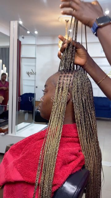 Bukky samuel on Instagram: "10 ROWS KNOTLESS (24”)" Smedium Knotless Parting, Xl Knotless Braids, Extra Small Knotless Box Braids, Knotless Senegalese Twist, Honey Brown Knotless Braids, Ombré Knotless Braids, Waist Length Knotless Braids, Xs Knotless Braids, Knotless Box Braids