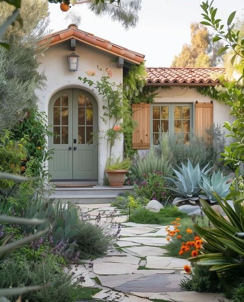 Spanish Home Exteriors, Spanish Casita, Spanish Style Home Exterior, Spanish Style Exterior, Spanish Cottage, Reno House, Spanish Exterior, Spanish Revival Home, Spanish Bungalow