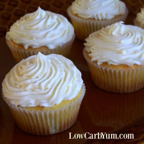 Coconut Flour Cupcakes, Cupcakes Healthy, Low Carb Cupcakes, Keto Cupcakes, Coconut Flour Recipes, Low Carb Cake, Gluten Free Cupcakes, Low Carb Muffins, Healthy Low Carb