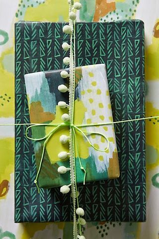 Older And Wisor on Bloglovin Its A Wrap, Creative Wrapping, Wrapped Presents, Wrapping Inspiration, Gift Wrapping Inspiration, Wrapping Presents, Brown Paper Packages, Gift Wraps, Gift Wrap Ideas