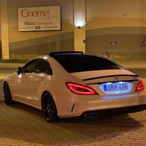 Mercedes CLS Cls 63 Amg, Mercedes Benz Wallpaper, Benz Sls, C 63 Amg, Al Qur'an Photography, Amg Car, Mercedes Cls, Mercedes Benz Cls, Mercedes Car