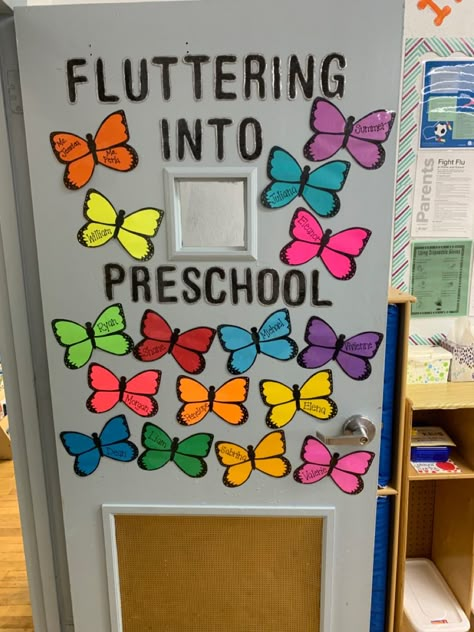 Butterfly Theme Bulletin Board, Butterfly Display Classroom, Butterfly Preschool Classroom Decor, Butterfly Classroom Theme Bulletin Boards, Classroom Decor Butterflies, Butterfly Themed Classroom Ideas, Butterfly Classroom Door Ideas, Butterfly Preschool Bulletin Board, Butterfly Birthday Board For Classroom