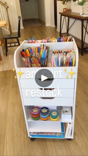 Kids Art Area, Learning Crafts, Summer Art Projects, Summer Hacks, Back To School Hacks, Art Cart, Art Area, Kids Art Supplies, Playroom Organization