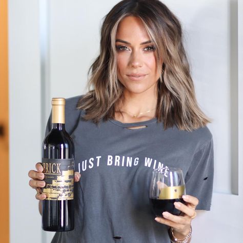 Jana Kramer Hair, Ciaran Hinds, Jana Kramer, Hair Growth Tips, Hair Skin, Balayage Hair, Cut And Color, Dark Hair, Hair Highlights