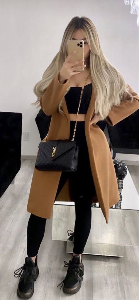 Wide Leg Pants Set Outfit, Comfy Museum Outfit, Thank Giving Outfit, Outfit Ideas Casuales, Classy Fall Aesthetic, Cute Casual Outfit Ideas, Casual Dinner Date Outfit Winter, Long Sleeve Bodycon Dress Outfit, Vegas In January Outfit