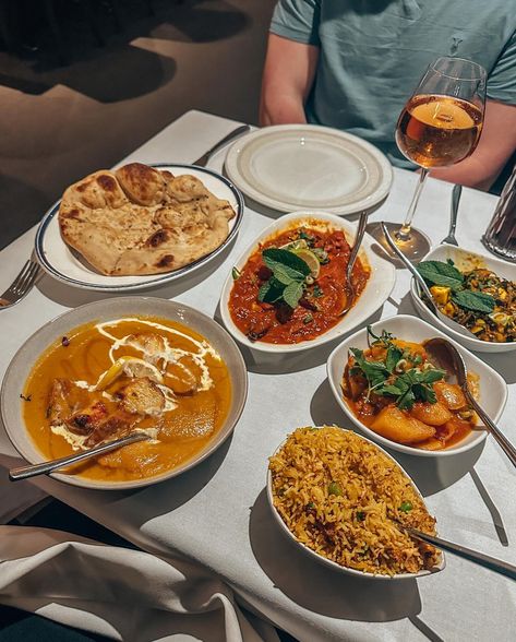 As a girl who always orders a Chicken Korma, I think I’ve found my new favourite curry! 🥘 Last week we went to @saffronnorthampton for a delicious meal! I’ve not been into the restaurant for so long but it’s always our choice when it comes to an Indian takeaway. Our first meal in this house was actually a Saffrons 💗 AD PR We had such a spread and lots of recommendations from the staff. I had the Mitho Sawdilo, which is now my new favourite. Sean tried the Chicken Hariyo Khursani which was al... Indian Takeaway, Chicken Korma, Anniversary Dates, In This House, The Staff, A Chicken, Curry Chicken, The Restaurant, The Chicken