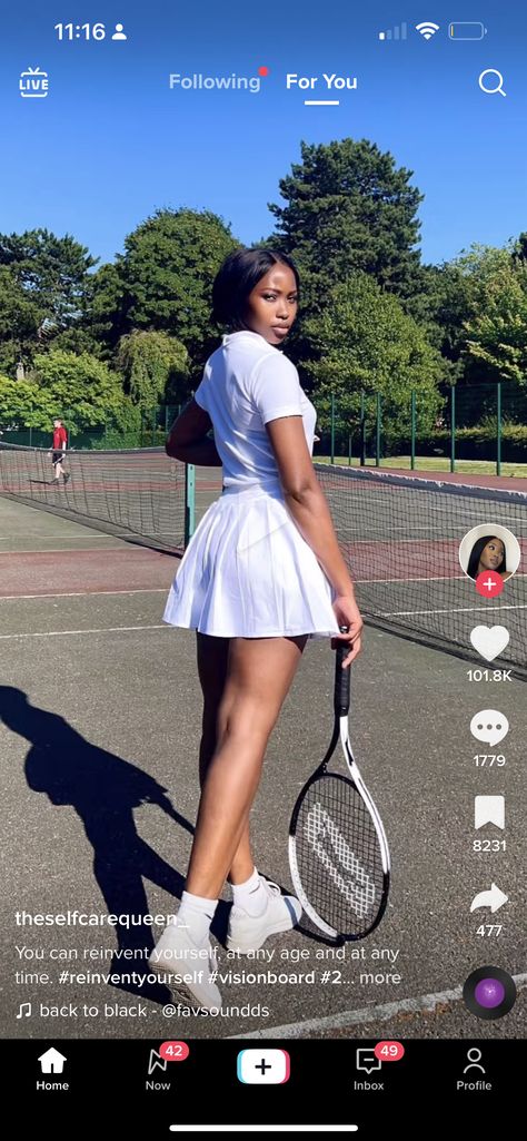 Tennis Core Aesthetic Outfits, Golf Black Women, Tennis Aesthetic Black Woman, Tennis Black Women, Aesthetic Tennis Pictures, Krista Core, Tennis Shoot, Country Club Outfit, Tennis Fits