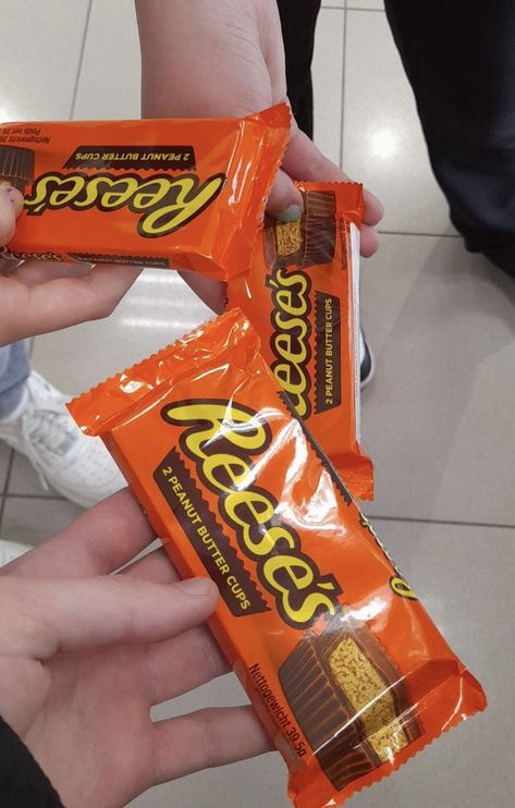 Unhealthy Aesthetic, Reese's Aesthetic, Reeses Aesthetic, Reese Aesthetic, Reeses Cups, Famous Chocolate, Junk Food Snacks, Reeses Peanut Butter Cups, Reeses Peanut Butter