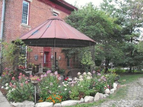 Could a small corn crib be re-used as a catio? Corn Crib, Flea Market Gardening, Old Bricks, Brick Patios, Garden Shed, Outdoor Projects, Herb Garden, Garden And Yard, Arbor