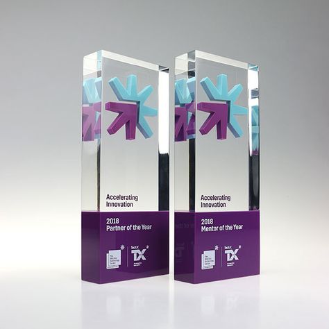 Oil & Gas Award - EFX Trophy Award Design, Award Branding, Award Trophy Design, Momento Design, Symbols Text, Trophy Ideas, Diy Paper Toys, Glass Trophies, Award Design