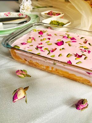 Eid Recipes Desserts, Eid Sweets Recipes, Eid Food Ideas, Kunafa Dessert, Eid Dishes, Rose Pudding, Eid Desserts, Eid Baking, Eid Dessert Recipes