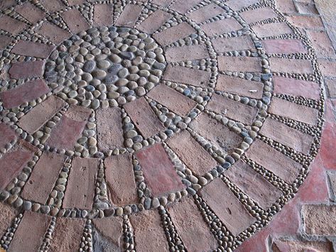 Pavers and stone photographed in Mexico by Annie from Oregon. - could do half of this in front of the bottom step of the deck? Pebble Patio, Pebble Mosaic, Patio Flooring, Mosaic Ideas, Old Bricks, Brick Patios, Mosaic Garden, Garden Pathway, Garden Path