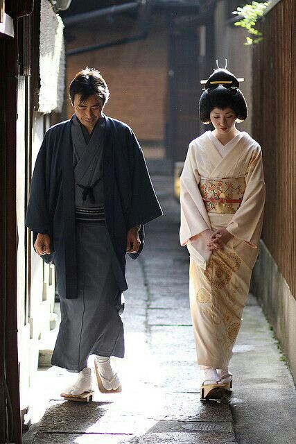 мужчина и женщина кимоно Япония \ man woman kimono Japan Traditional Japanese Clothing, All About Japan, Memoirs Of A Geisha, Turning Japanese, Zhang Ziyi, Tokyo Street Fashion, Japanese Clothing, Japanese People, Japan Culture