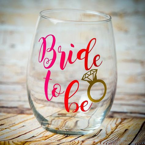 Bride Bachelorette Gift, Bride Wine Glass, Bridge Wedding, Wine Glassware, Wedding Glassware, Bridal Shower Wine, Wedding Toast, Wedding Mint Green, Bachelorette Gift