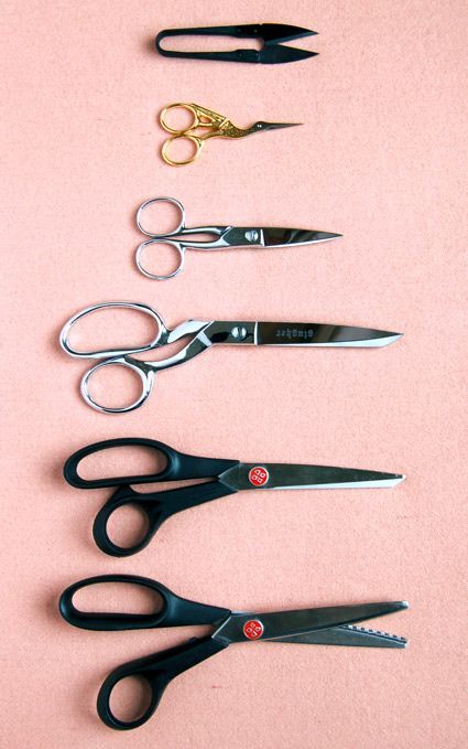 Sewing Kit Essentials, Sewing Aesthetic, Sewing Scissors, Purl Soho, Costura Diy, Sewing Class, Quilting Tips, Sewing Kit, Love Sewing