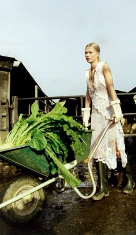 Farm Editorial, Farmer Fashion, Japan March, Farm Fashion, Marlon Teixeira, Horse Fashion, Dairy Queen, Vogue Japan, Farm Girl