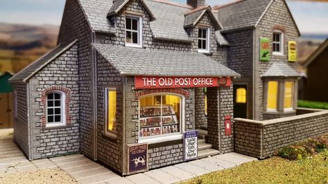 N Scale Buildings, Ho Train Layouts, Ho Scale Buildings, N Scale Model Trains, Model Village, Model Train Accessories, Scale Model Building, Ho Model Trains, Model Railway Track Plans