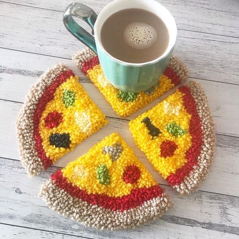 Set of 4 slices of punch needle embroidered pizza that creates a whole. Hand made and designed in Australia for use as kitchen and dining decor, as useful side table coasters and makes wonderful quirky and whimsical food themed gifts. Embroidery Coasters Ideas, Punch Needle Trivet, Things To Punch Needle, Food Themed Home Decor, Food Themed Decor, Silly Home Decor, Punching Needle Ideas, Punch Needle Designs Ideas, Cute Coaster Ideas