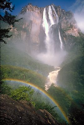 Angel Falls - Venezuela | the best places in the world Angel Falls Venezuela, Angel Falls, Matka Natura, Beautiful Waterfalls, Fallen Angel, Pretty Places, Places Around The World, A Rainbow, Amazing Nature