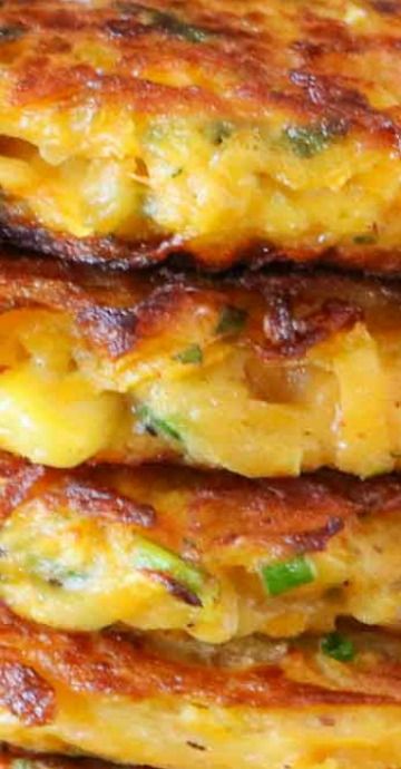 Butternut Squash Fritters Butternut Squash Fritters, Recipes Butternut Squash, Southern Comfort Foods, Easy Squash Recipes, Butternut Squash Cake, Butternut Squash Side Dish, Squash Patties, Squash Cakes, Thai Food Recipes