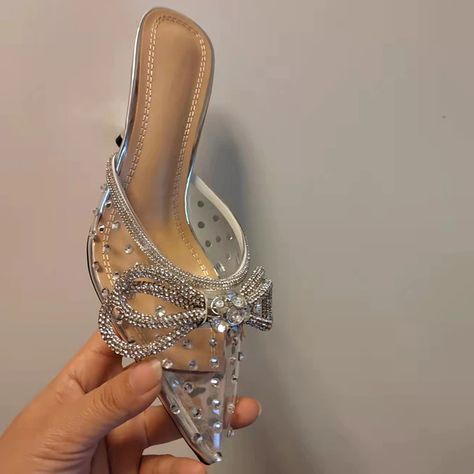 Shipping: Worldwide Express Shipping AvailableDelivery time: 7-15Days Fast ShippingReturns: Fast refund, 100% Money Back Guarantee.Brand Name: pensamientoHeel Height: Super High (8cm-up)With Platforms: YesPlatform Height: 0-3cmSandal Type: MulesOrigin: Mainland ChinaOccasion: PartyUpper Material: PVCOutsole Material: RubberBack Counter Type: Cover HeelPattern Type: SolidSide Vamp Type: OpenFit: Fits true to size, take your normal sizeStyle: MATUREHeel Type: Strange StyleLining Material: NONEClos Slippers High Heels, Prom Shoes Silver, Female Sandals, Silver Wedding Shoes, Strap High Heels, Heels Patterns, Club Shoes, High Heel Mules, Ankle Strap High Heels