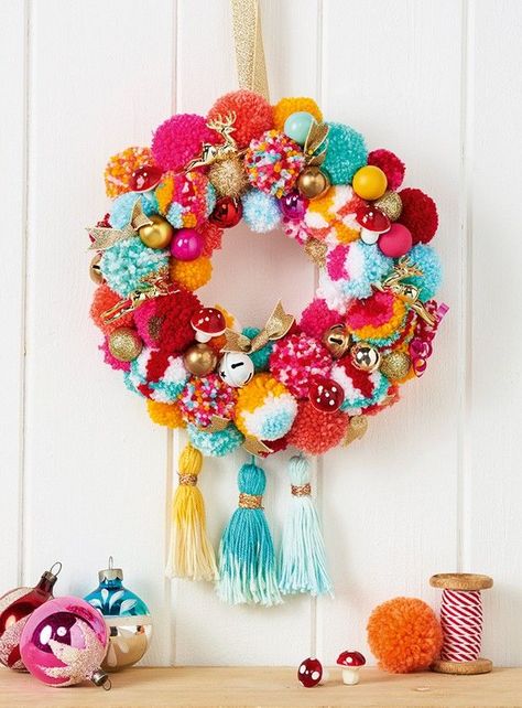 Make this Christmas pom pom-tastic with Christine Leech and @Mollie_Magazine's playful wreath and garland! :santa_tone2: Yellow Goth, Eye Sculpture, Pom Wreath, Chic Christmas Decor, Rainbow Garland, Garland Nursery, Crafts For Teens To Make, Pom Pom Wreath, How To Make A Pom Pom