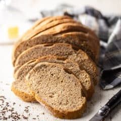 Easy Rye Bread: Hearty crust, soft on the inside. -Baking a Moment Soft Rye Bread Recipe, Rye Flour Recipes, Easy Rye Bread, Light Rye Bread Recipe, Rye Bread Recipe, Bread Yeast, Rye Bread Recipes, Rye Flour, Bread Baker