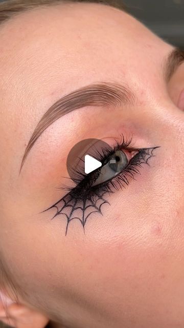 India Rose on Instagram: "Every year I do a spider web liner look and I never regret it 🕷️🕸️

@glisten_cosmetics Wet Liner in Cola (INDIA20 for ££ off) 
@aboutfacebeauty Matte Fluid Eye Paint in Art of Darkness (AFXINDIA20 for ££ off) 
@kaleidosmakeup Black Jasmine Quad 
@lillylashes Sheer Band Enticing Lash 

gifted products #halloweenmakeupideas #spidermakeup #spiderwebmakeup #halloweenmakeup" Spider Themed Makeup, Spider Web On Face, Spiderweb Eyeliner Tutorial, Spider Web Liner, Spider Web Makeup Halloween, Spider Web Makeup Easy, Spider Web Face Paint, Face Paint Spider, Spider Makeup Looks