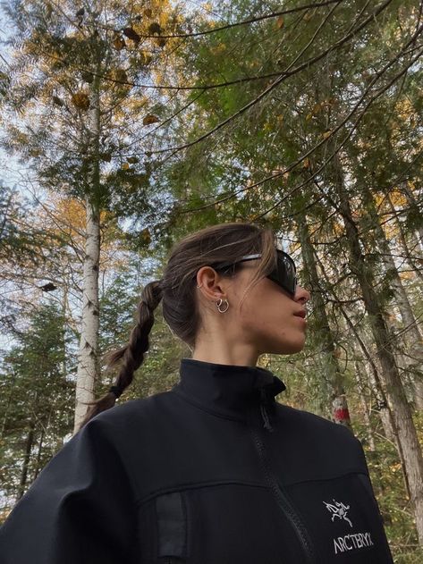 Arc Teryx Outfit Aesthetic, Arc’teryx Aesthetic, Uk Hiking Outfit, Arcytex Aesthetic, Arc’teryx Outfit, Arc Teryx Outfit, Arcteryx Outfit, Hiking Outfits Summer, Trail Outfits