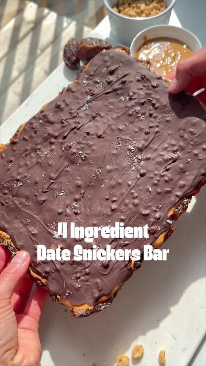 Date Snickers, Fav Dessert, Makanan Rendah Kalori, Flakey Salt, Healthy Plan, Snickers Bar, Sweet Snacks Recipes, Healthy Sweets Recipes, Bake Sale