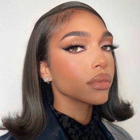 Eye Brows Black Women, Black Wedding Makeup Natural, Lori Harvey Short Hair, Natural Glam Makeup Black Women, 21st Makeup, Birthday Makeup For Black Women, Soft Glam Eye Makeup, Soft Glam Makeup Looks, Soft Glam Makeup Black Women