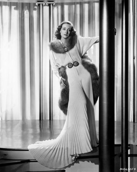 Joan Crawford George Hurrell, Mae West, Jean Harlow, Old Hollywood Glam, Katharine Hepburn, Classic Actresses, Hollywood Icons, Joan Crawford, Actrices Hollywood