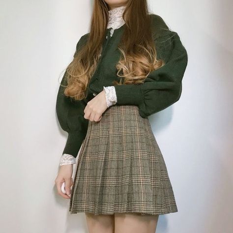 Garbage Dump, Green Academia, Academia Outfits, Academia Style, Dark Academia Fashion, Academia Fashion, Plaid Outfits, Cute Fall Outfits, Outfit Inspo Fall