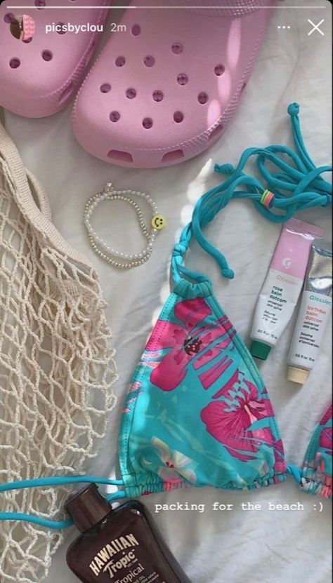 Summer Bag Essentials, Summer Necessities, Beach Bag Essentials, Pink Crocs, Barbie Summer, Rosé Birthday, Ballerina Pink, Malibu Barbie, Summer Goals