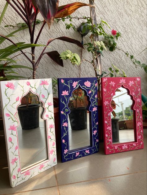 Beautifully hand painted jharokha mirrors to enhance your walls✨ Jharokha Wall Decor Ideas, Mirror Jharokha Art, Zaroka Decoration, Diy Jharokha Frame, Jarokha Design Diy, Pichwai Jharokha, Diy Small Mirror, Jharoka Mirror, Diy Jharokha