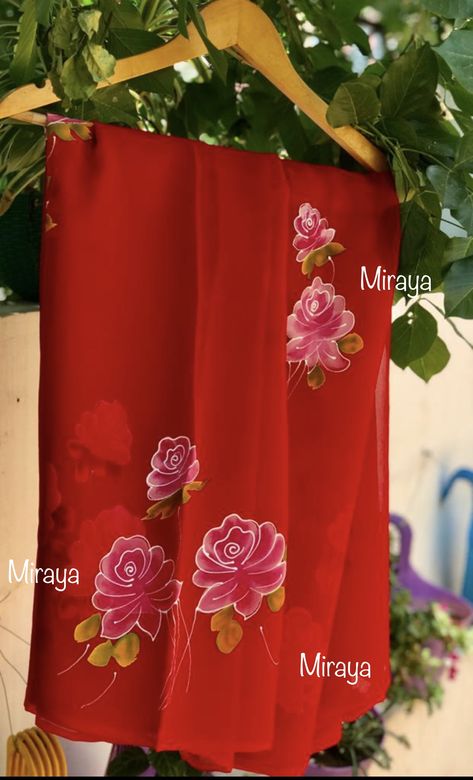 Red Suit Painting Design, Fabric Painting On Red Saree, Fabric Colour Painting, Painted Saree, Fabric Paint Shirt, Saree Painting Designs, Fabric Paint Diy, Painting Flowers Tutorial, Saree Painting