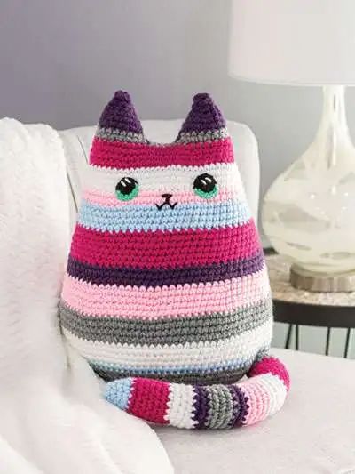 Cat Pillow Pattern, Kat Haken, 4mm Crochet Hook, Confection Au Crochet, Crochet Cushion Cover, Crochet Cat Pattern, Crochet Pillows, Crochet Simple, Haken Baby