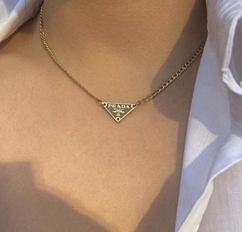 #fashion #style #aesthetic #outfits #instagram #jewelry #prada #necklace Prada Necklace, Fashion Style Aesthetic, Mode Hipster, Expensive Jewelry Luxury, Instagram Jewelry, Luxe Jewelry, Dope Jewelry, Girly Accessories, Jewelry Fashion Trends