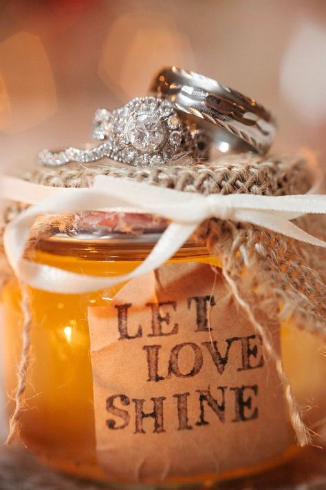 Moonshine Wedding Ideas, Moonshine Wedding Favors, Moonshine Wedding, Fun Wedding Favors, Different Styles Of Wedding Dresses, Styles Of Wedding Dresses, Apple Pie Moonshine, Homemade Wedding Favors, Blossom Wedding