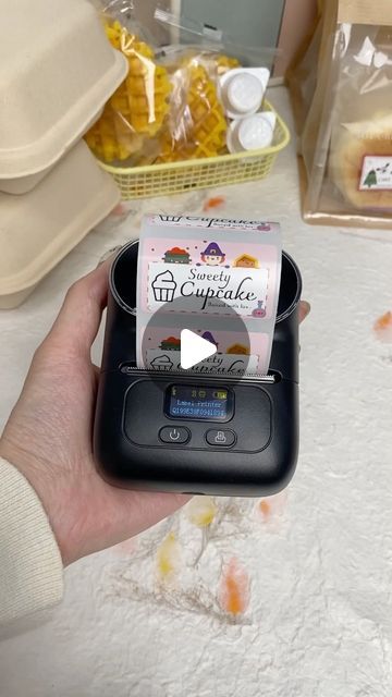 Phomemo on Instagram: "Baking packaging inspiration sharing! Not only small businesses can refer to it, but if you are preparing Valentine’s Day gifts, this is also a very good inspiration. You may want to know:⁠ - Products: Phomemo M110 label maker⁠ ⁠ How to buy: click the link in my bio or⁠ Search 【phomemo M110】in Amazon.⁠ .⁠ .⁠ #Christmas #amazonfinds #foodstorage #organization #handmade #handmadegifts #candlemaking #candles #printer #miniprinter #pocketprinter #labelprinter #labelmaker #phomemo #logosticker #labels #labelstiker #addresslabels #poshmarkpackages #packagingsupplies #packinghacks #homemadestickers #officesupply #organizationideas #smallbusiness #smallbusinessowner #smallbiztips #smallbusinesstips #smallbusinesssupport #businessneeds" Baking Packaging, Amazon Christmas, Mini Printer, Homemade Stickers, Label Maker, Label Printer, Packaging Supplies, Small Business Tips, Logo Sticker