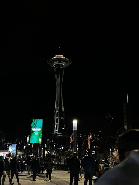 #spaceneedle #seattle #downtown #aesthetic #nightlife Seattle Washington Aesthetic, Spaceneedle Seattle, Washington Aesthetic, Seattle Aesthetic, Seattle Downtown, Downtown Aesthetic, Downtown Seattle, Seattle Washington, Space Needle