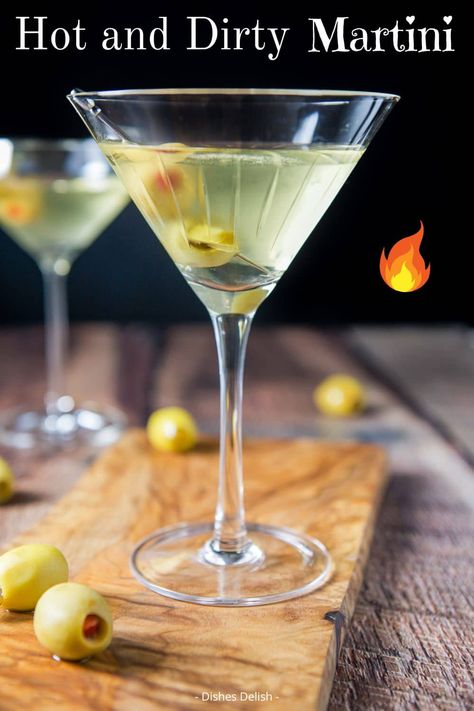 A fiery twist on a classic: this hot and dirty martini recipe with homemade jalapeño vodka is perfect for those who love their cocktails with a kick. Discover how to mix up this spicy, savory favorite for your next event! Jalapeno Drinks Vodka, Spicy Martini Recipes, Savory Cocktail Recipes, Jalapeño Vodka, Spicy Martini, Jalapeno Martini, Pickle Martini Recipe, Dirty Martini Recipe, Martini Recipes Vodka